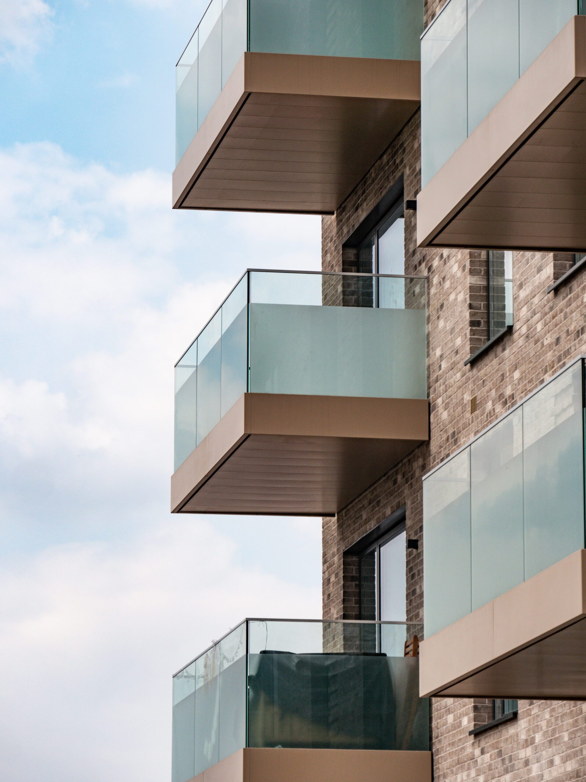 Laminate Glass Greenwich Millennium Village Laminate Glass Balconies at Greenwich Millennium Village